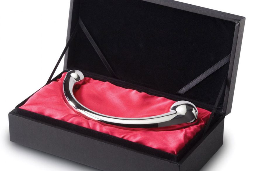 njoy Pure Wand in its beautiful gift box