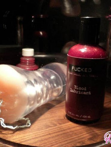 Bleeding Pussy Stroker with Blood Lubricant