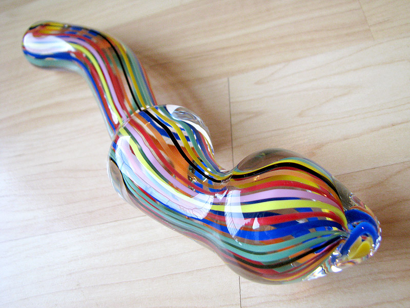 800px x 600px - Review: Standard Glass Candy-Colored Glass Dildo