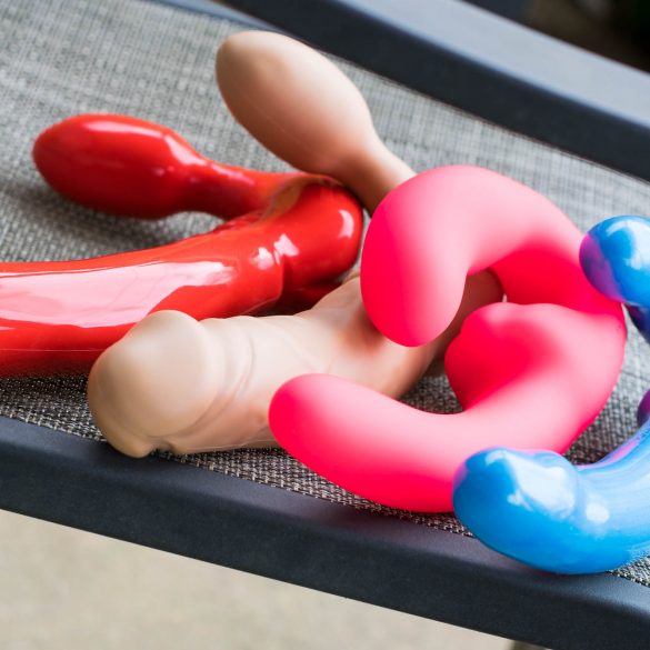 Strapless strap-on dildos. Tantus Feeldoe More, Tantus Realdoe Stout, Fun Factory ShareVibe, Happy Valley Tango.