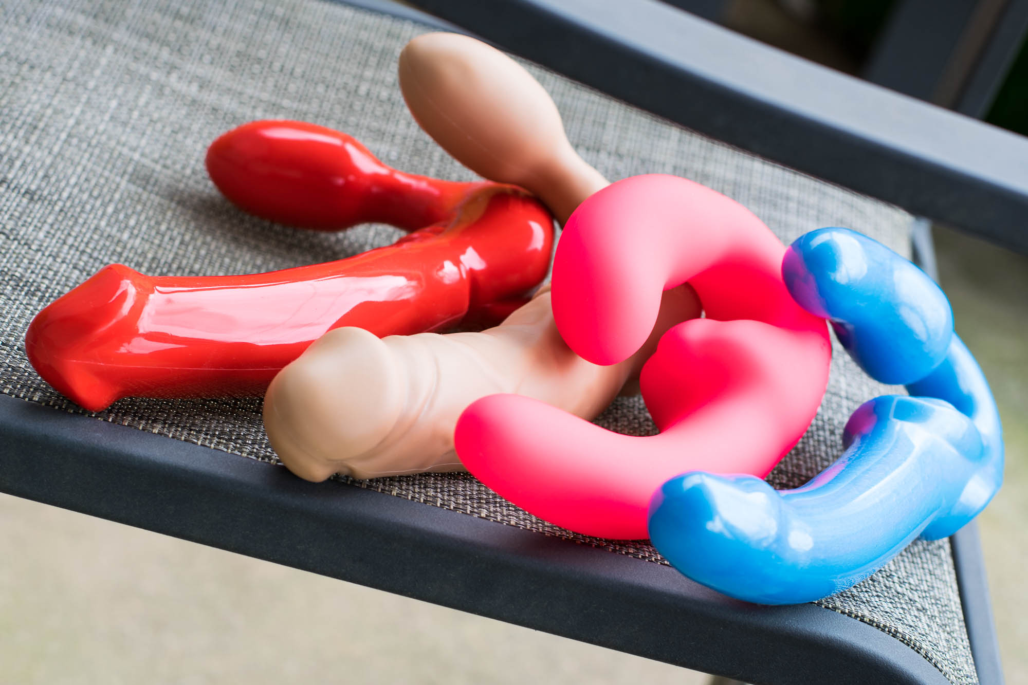 Why I don't like strapless strap-on dildos — Hey Epiphora » Where sex ...