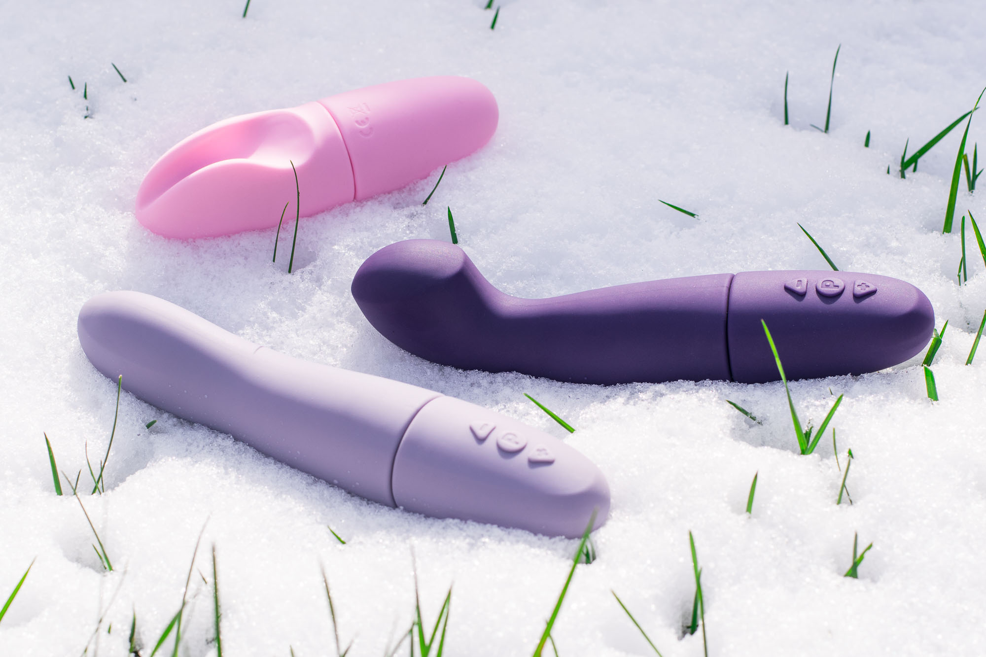 Tickler Toyfriend Smooth Operators: Snazzy (pink), Choosy (purple), Classy (mauve), lying in the snow.