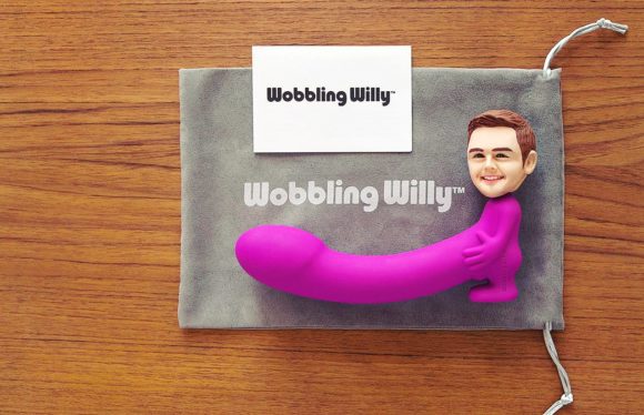 Wobbling Willy dildo with custom, personalized bobblehead