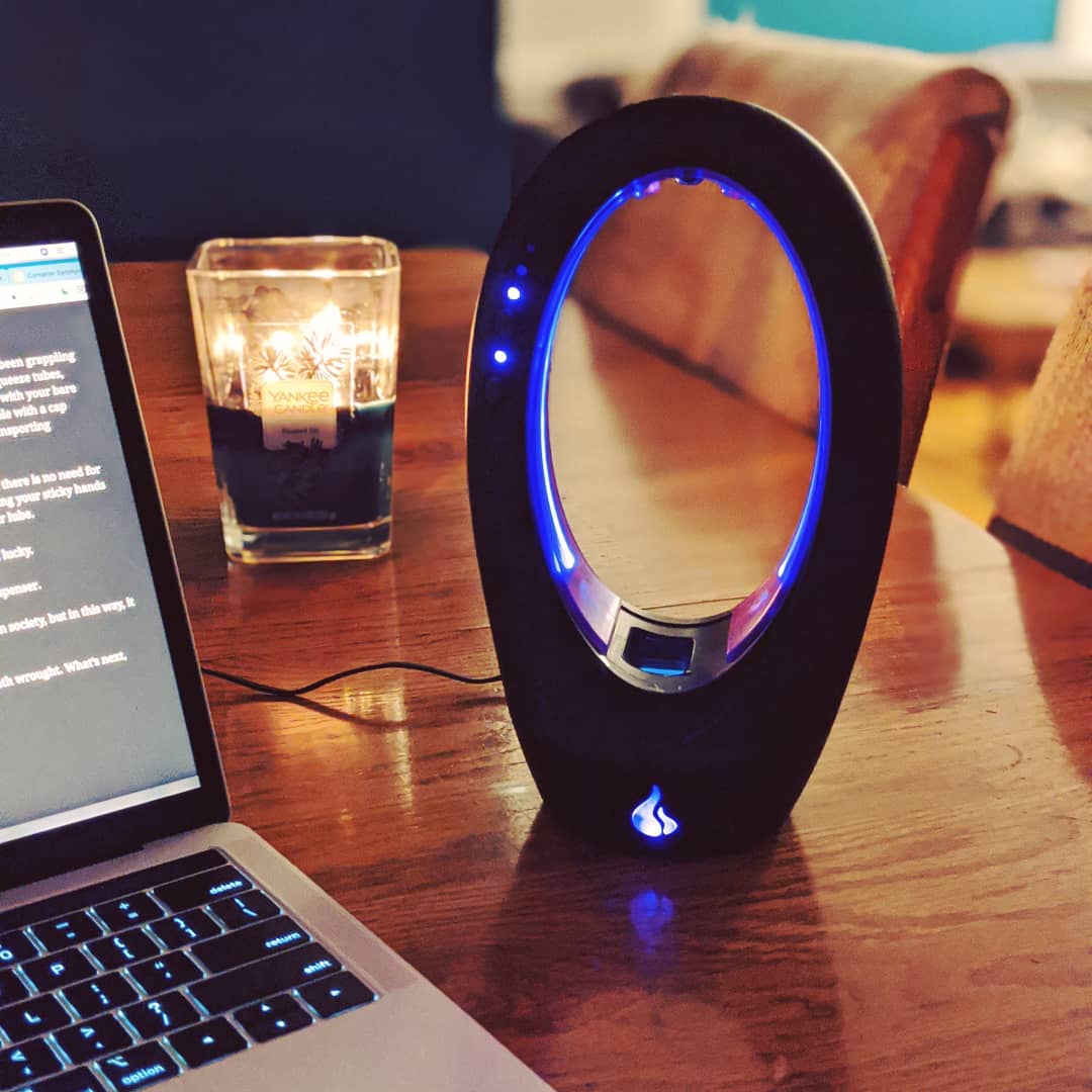 Review Warm Touch warming lube dispenser » Hey Epiphora