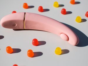 Ioba Toys OhMyG rechargeable G-spot sex toy