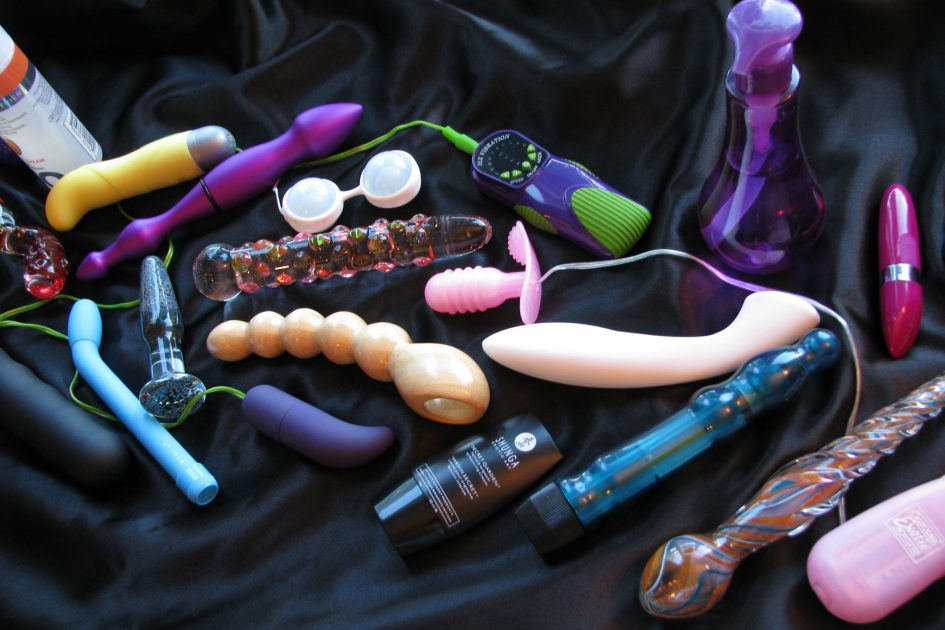 Masturbation memories: a sex toy giveaway (50 prizes!)